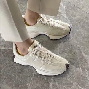 New Balance 327 Angora Sea Salt